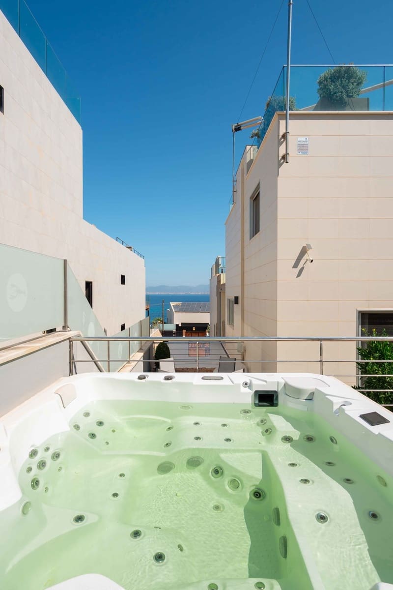 3 slaapkamer Huis te koop in Cala Blava met zwembad garage - € 1.550.000 (Ref: 9105042)