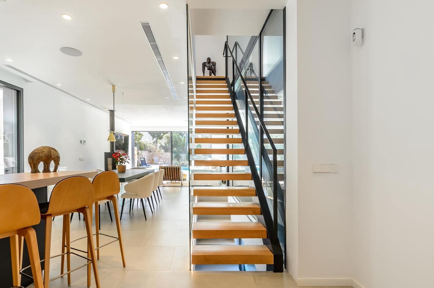 4 makuuhuone Huvila myytävänä paikassa Bendinat mukana uima-altaan 
autotalli - 6 200 000 € (Ref: 9343509)