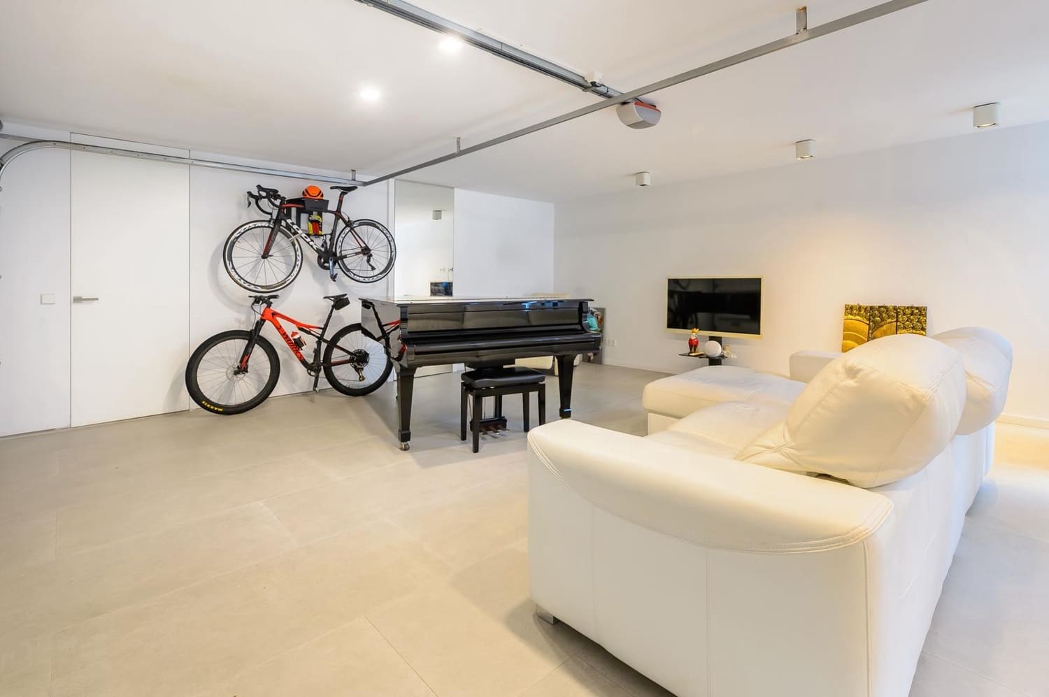 4 makuuhuone Huvila myytävänä paikassa Bendinat mukana uima-altaan 
autotalli - 6 200 000 € (Ref: 9343509)