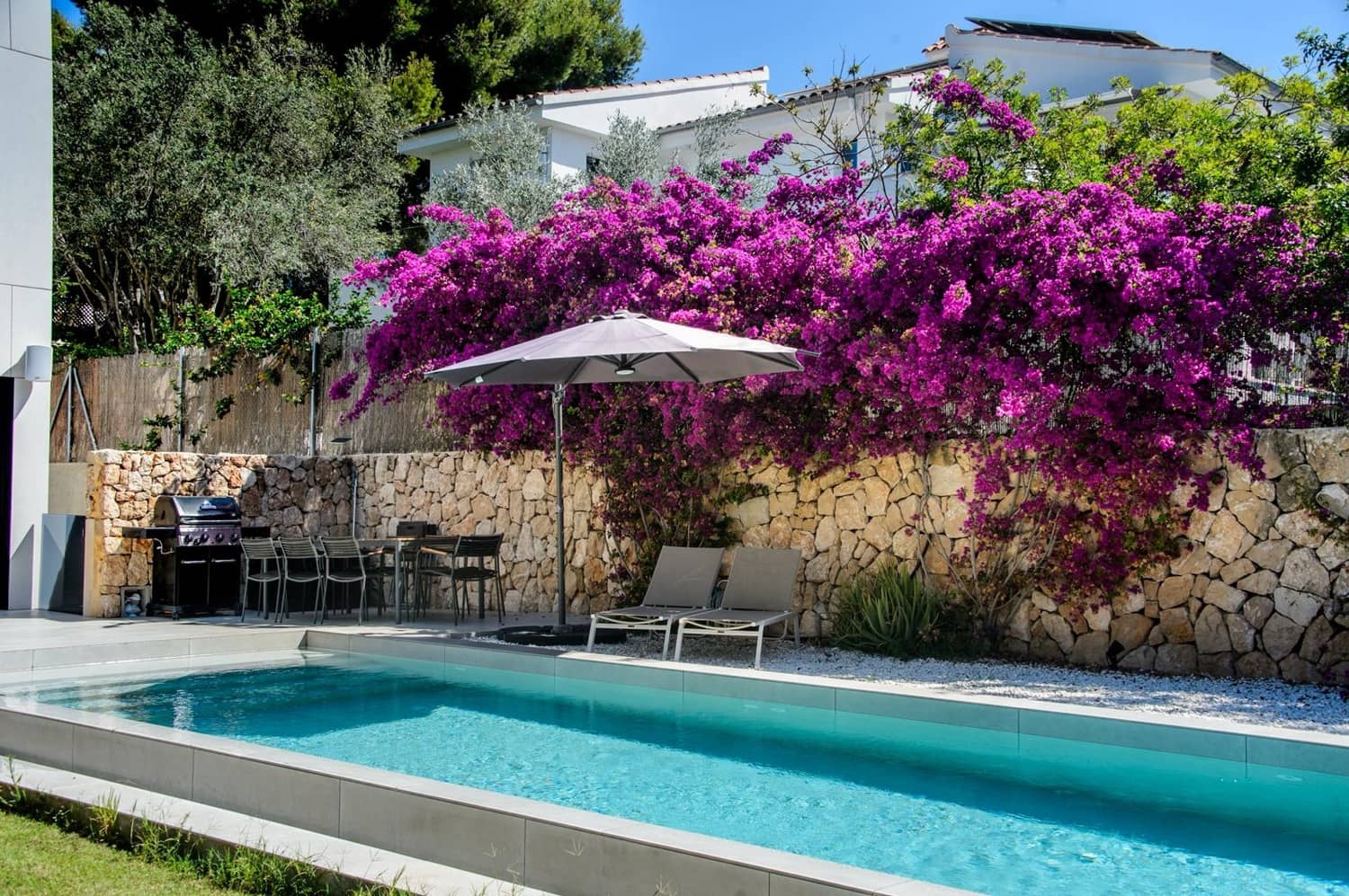 4 makuuhuone Huvila myytävänä paikassa Bendinat mukana uima-altaan 
autotalli - 6 200 000 € (Ref: 9343509)