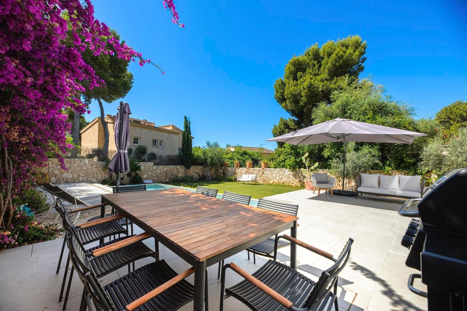 4 makuuhuone Huvila myytävänä paikassa Bendinat mukana uima-altaan 
autotalli - 6 200 000 € (Ref: 9343509)