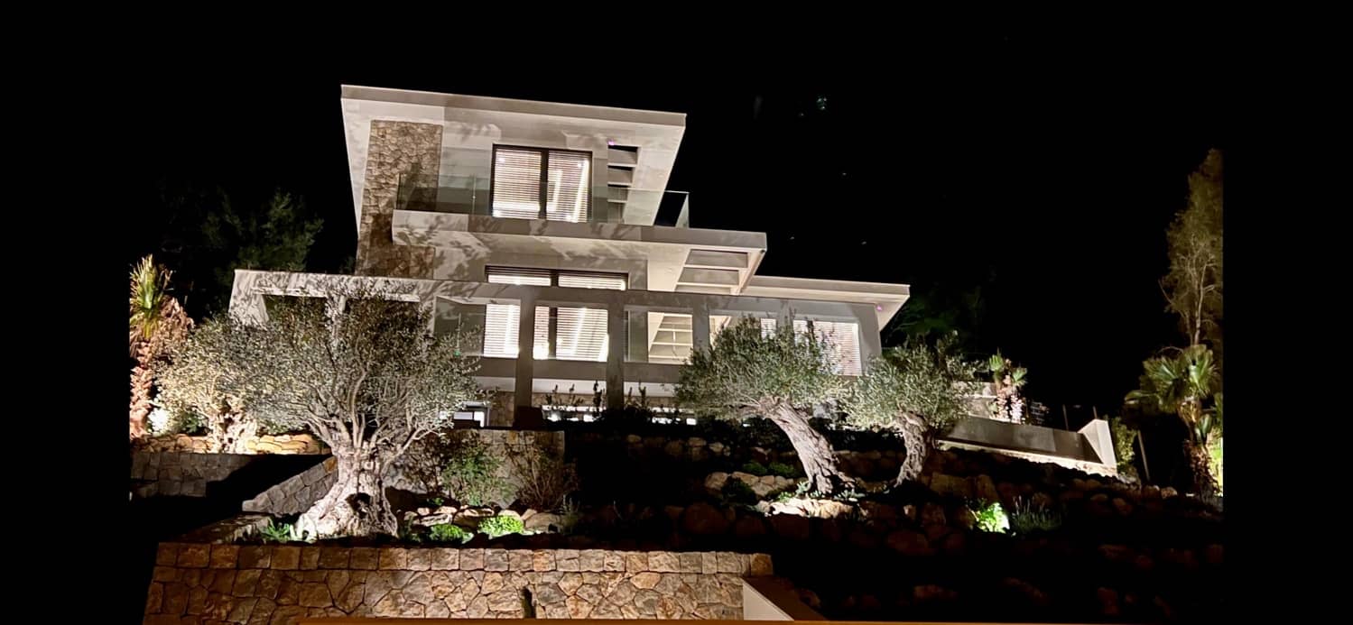 5 bedroom Villa for sale in Puerto de Andratx with pool - € 6,950,000 (Ref: 9401335)