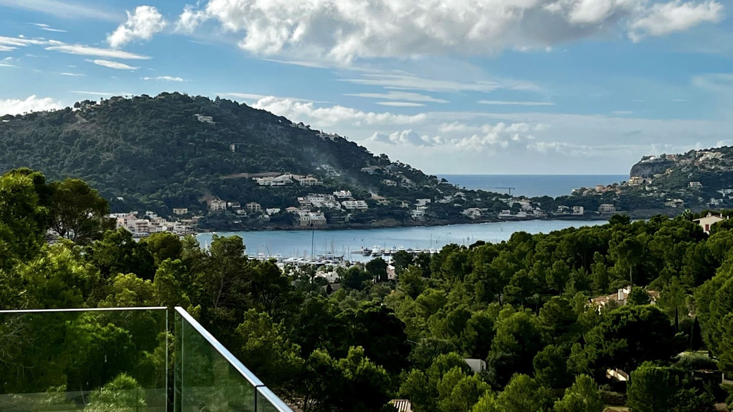 5 bedroom Villa for sale in Puerto de Andratx with pool - € 6,950,000 (Ref: 9401335)