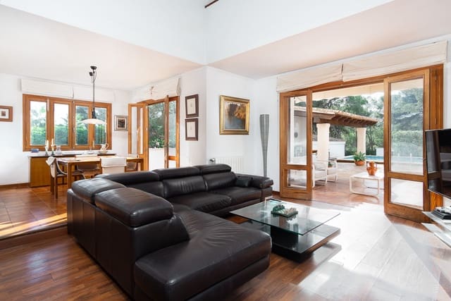 4 camera da letto Villa in vendita in Calvià Pueblo, Calvià con piscina - 1.950.000 € (Rif: 9481468)