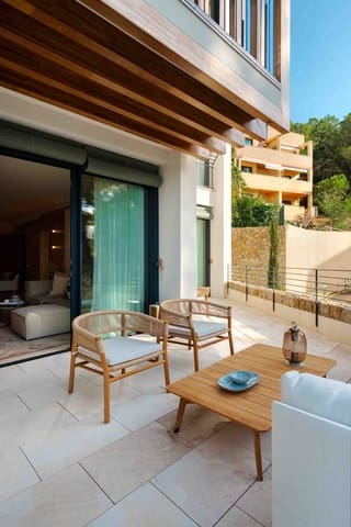 2 bedroom Flat for sale in Cort, Palma de Mallorca with pool - € 1,500,000 (Ref: 9563795)