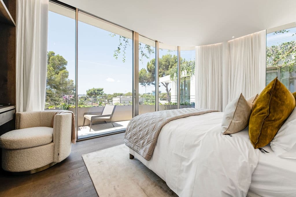 4 bedroom Villa for sale in Bendinat with pool - € 6,800,000 (Ref: 9630607)