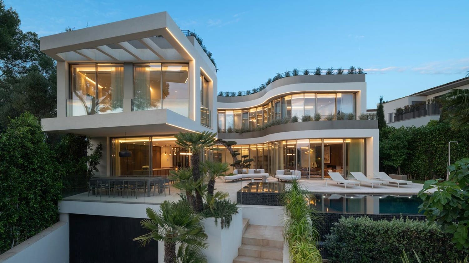 4 bedroom Villa for sale in Bendinat with pool - € 6,800,000 (Ref: 9630607)