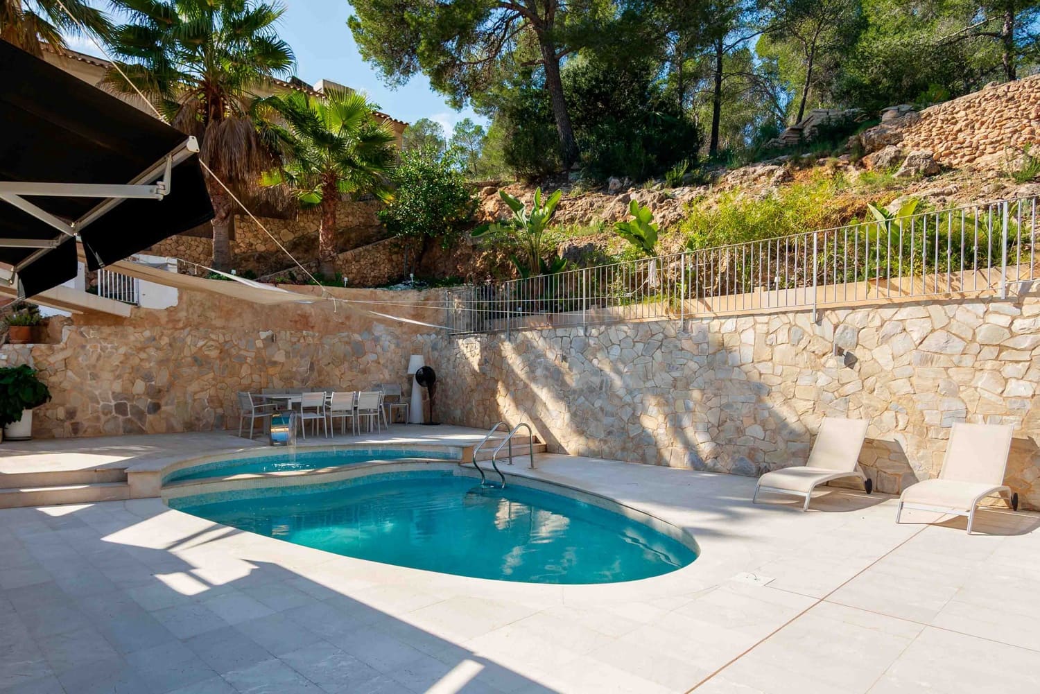 4 makuuhuone Huvila myytävänä paikassa Bendinat mukana uima-altaan - 2 250 000 € (Ref: 9656833)