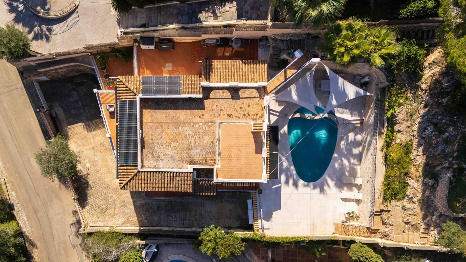 4 makuuhuone Huvila myytävänä paikassa Bendinat mukana uima-altaan - 2 250 000 € (Ref: 9656833)