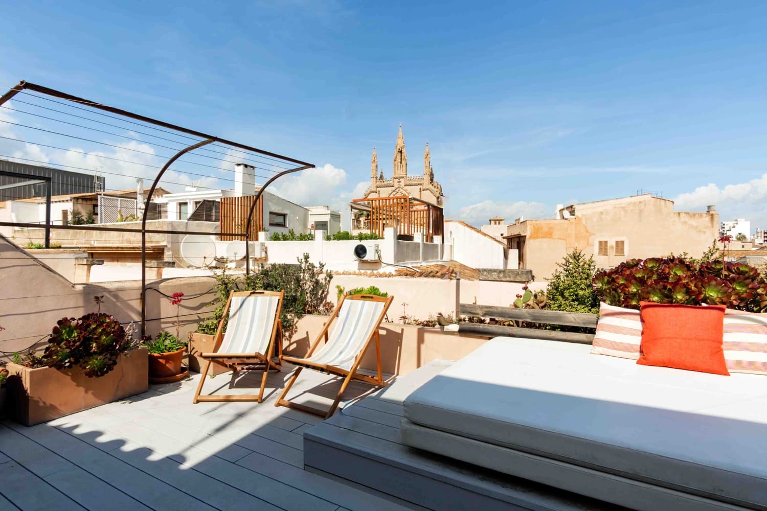 3 bedroom Flat for sale in Palma de Mallorca with garage - € 4,750,000 (Ref: 9725054)