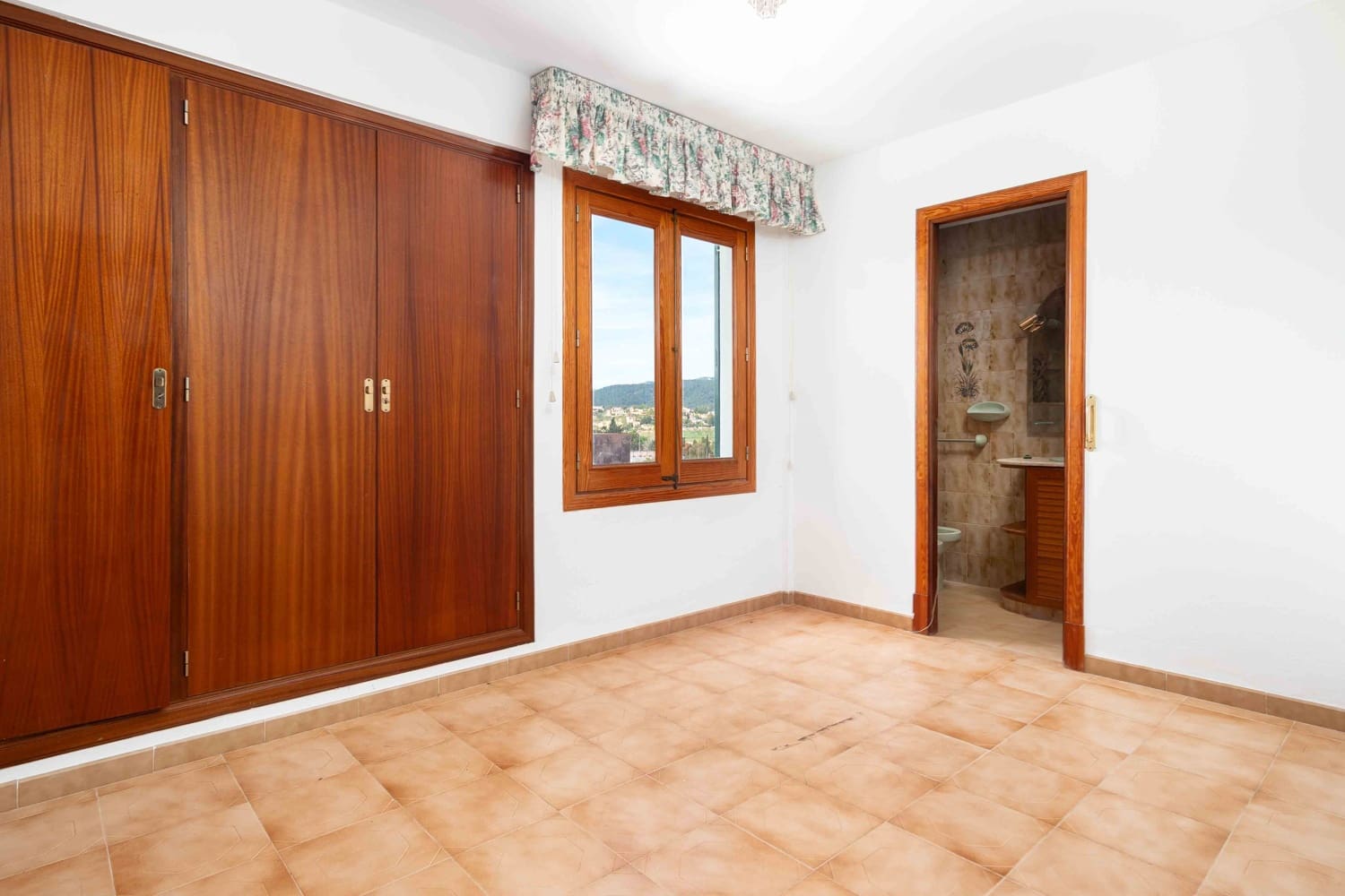 4 soverom Hus til salgs i Establiments med svømmebasseng - € 1 050 000 (Ref: 9769133)