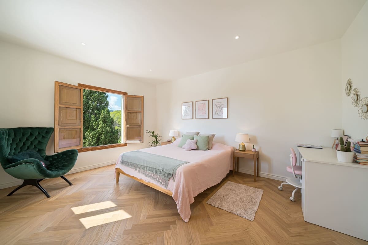 8 bedroom Townhouse for sale in Palma de Mallorca with pool garage - € 3,650,000 (Ref: 9823298)