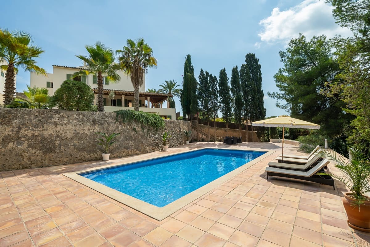 8 bedroom Townhouse for sale in Palma de Mallorca with pool garage - € 3,650,000 (Ref: 9823298)