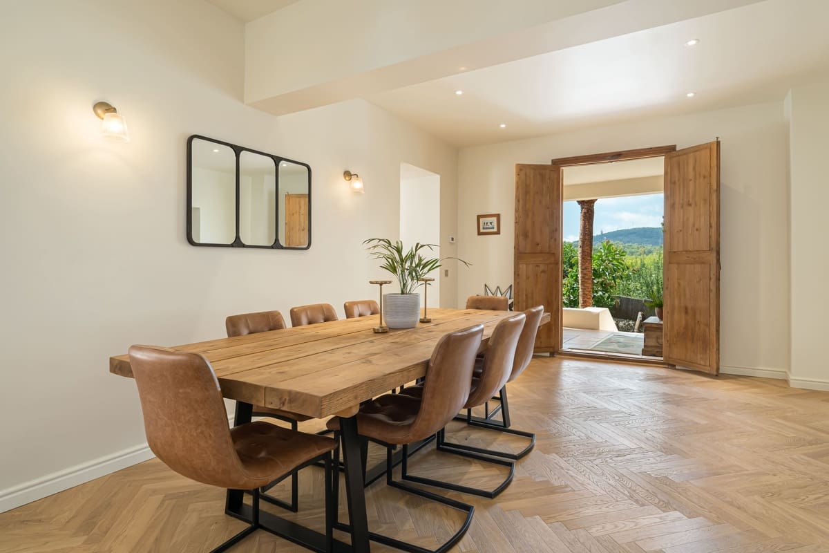 8 bedroom Townhouse for sale in Palma de Mallorca with pool garage - € 3,650,000 (Ref: 9823298)