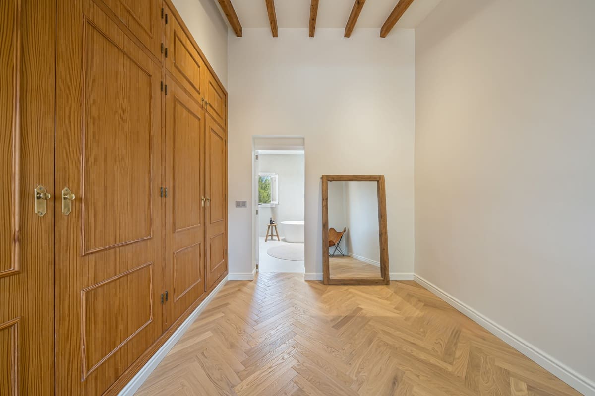 8 bedroom Townhouse for sale in Palma de Mallorca with pool garage - € 3,650,000 (Ref: 9823298)
