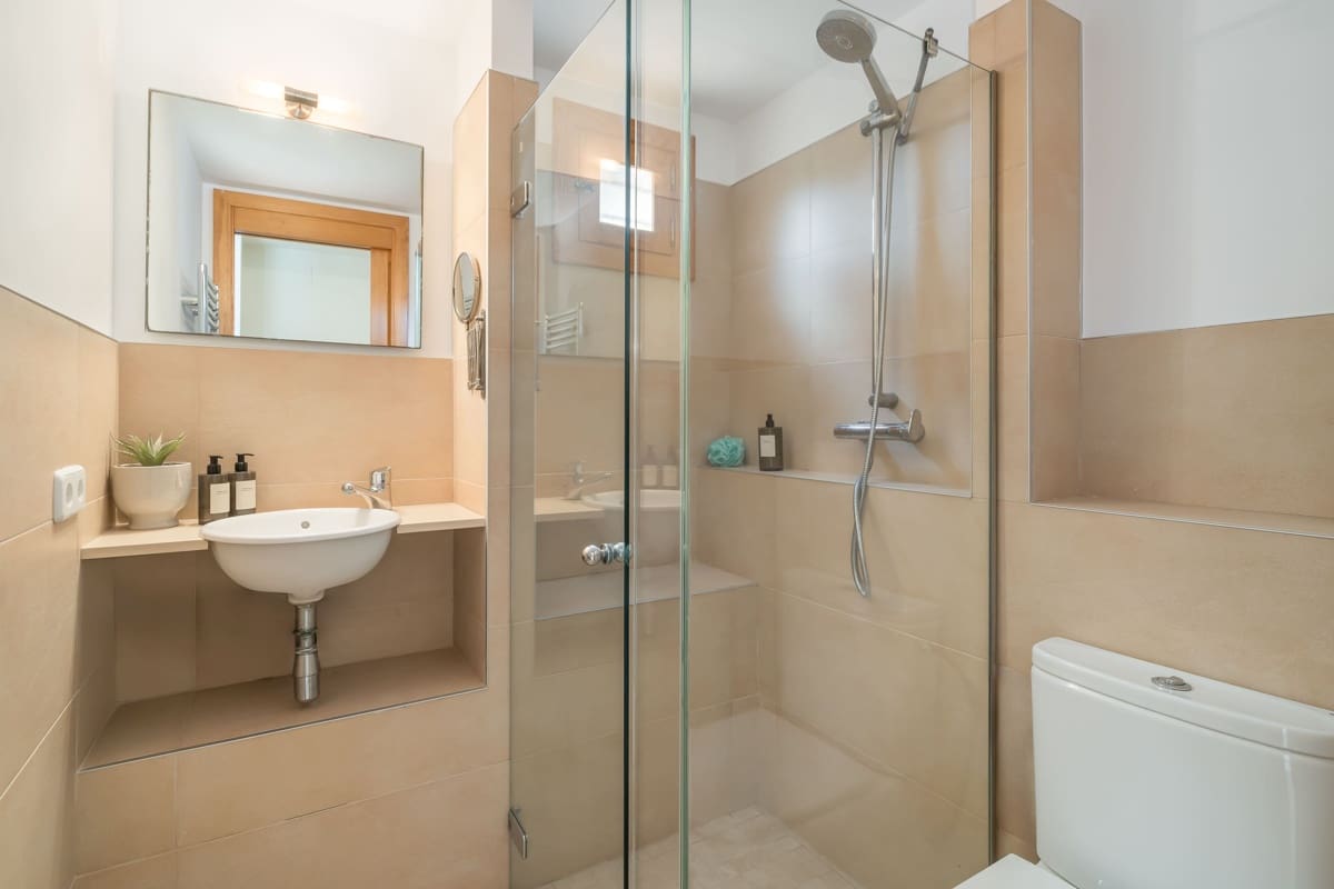 8 bedroom Townhouse for sale in Palma de Mallorca with pool garage - € 3,650,000 (Ref: 9823298)