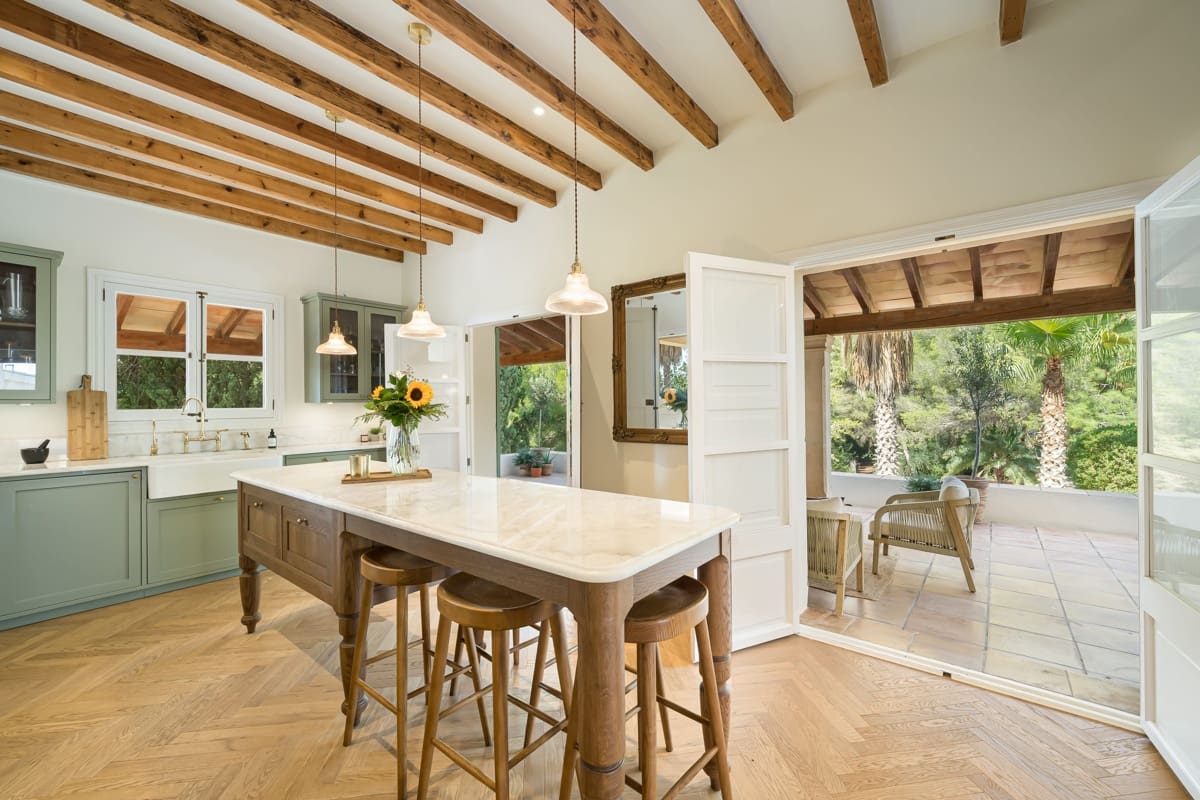 8 bedroom Townhouse for sale in Palma de Mallorca with pool garage - € 3,650,000 (Ref: 9823298)