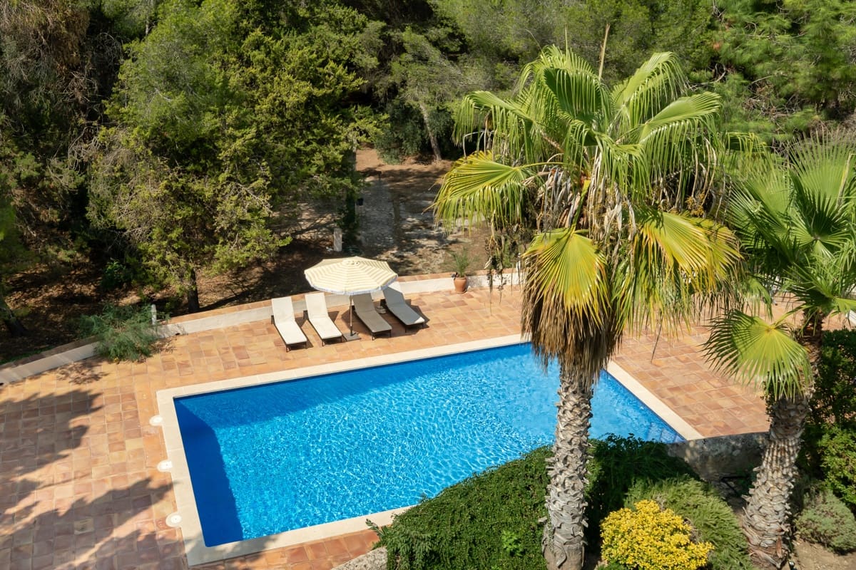 8 bedroom Townhouse for sale in Palma de Mallorca with pool garage - € 3,650,000 (Ref: 9823298)