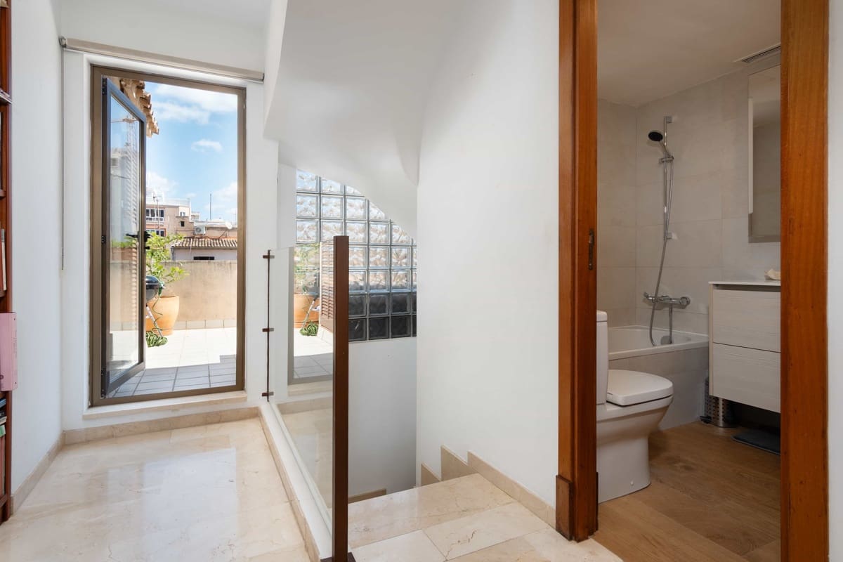 2 slaapkamer Penthouse te koop in Palma de Mallorca met garage - € 650.000 (Ref: 9827598)