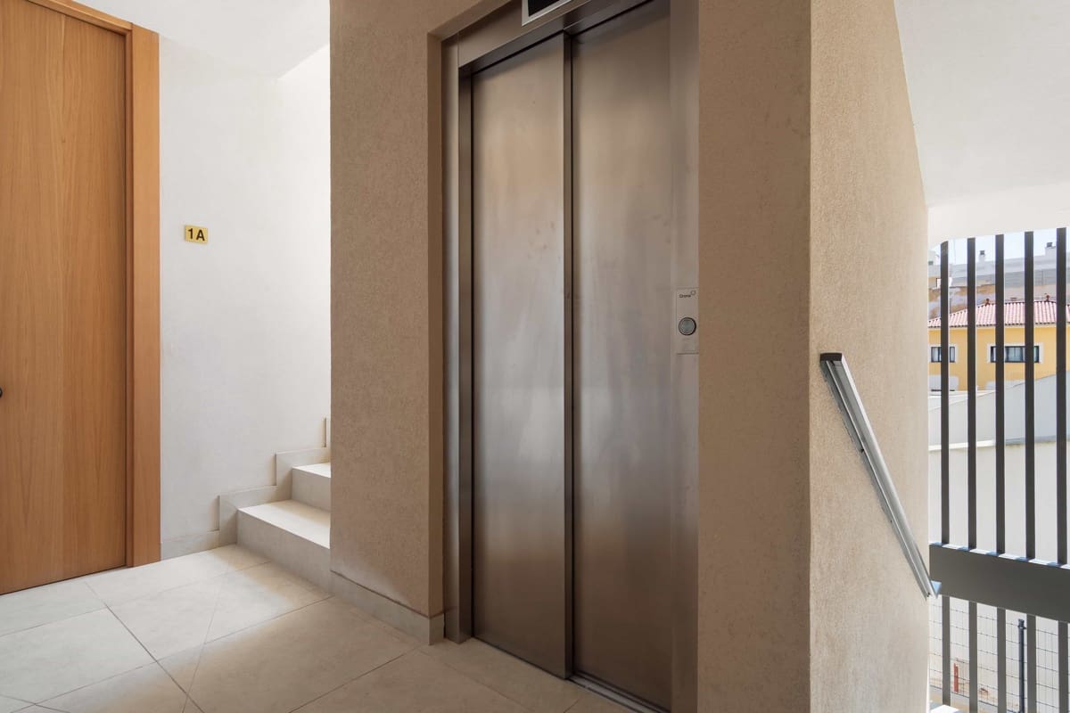 3 bedroom Flat for sale in Palma de Mallorca with garage - € 1,100,500 (Ref: 9897447)