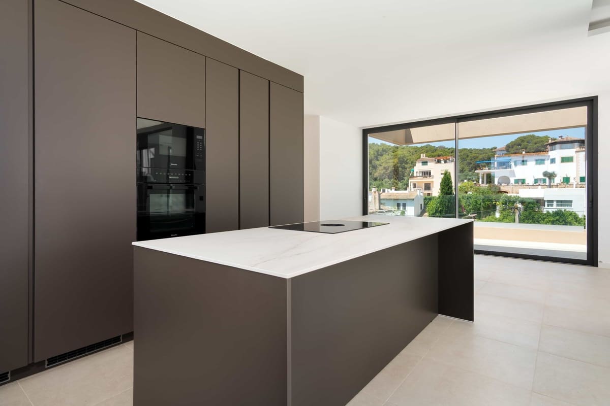 3 soverom Penthouse til salgs i Palma de Mallorca med svømmebasseng garasje - € 2 600 000 (Ref: 9902148)