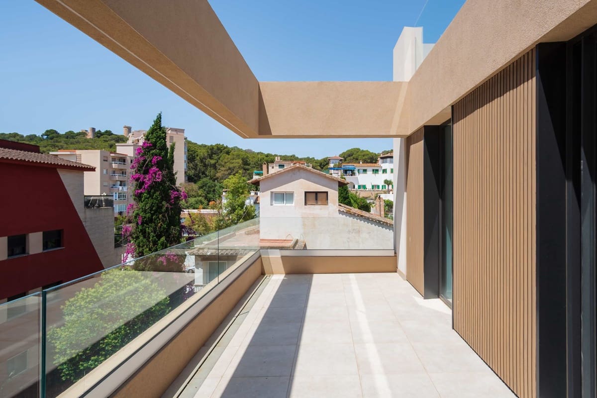 3 soverom Penthouse til salgs i Palma de Mallorca med svømmebasseng garasje - € 2 600 000 (Ref: 9902148)