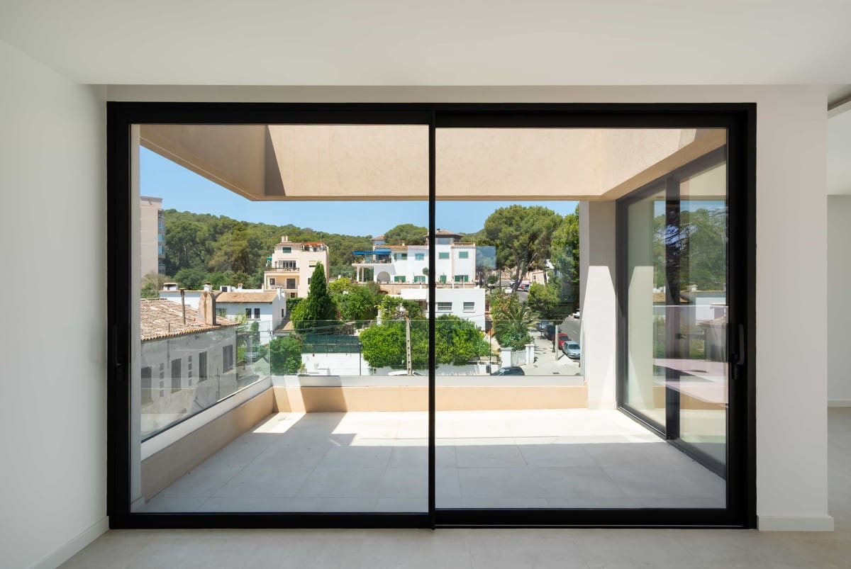 3 soverom Penthouse til salgs i Palma de Mallorca med svømmebasseng garasje - € 2 600 000 (Ref: 9902148)