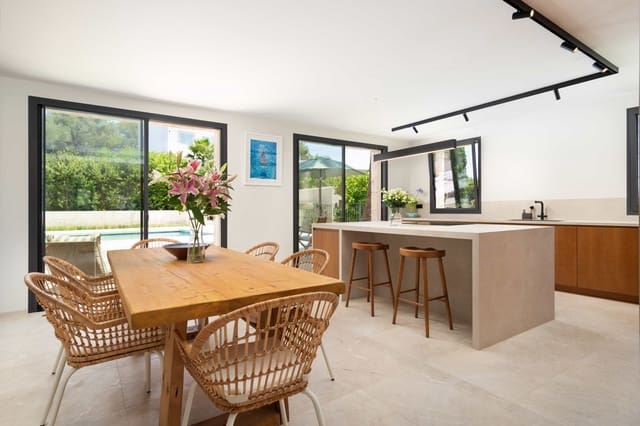 4 chambre Maison de Ville à vendre à Es Capdella, Calvià avec piscine - 3 400 000 € (Ref: 9938946)