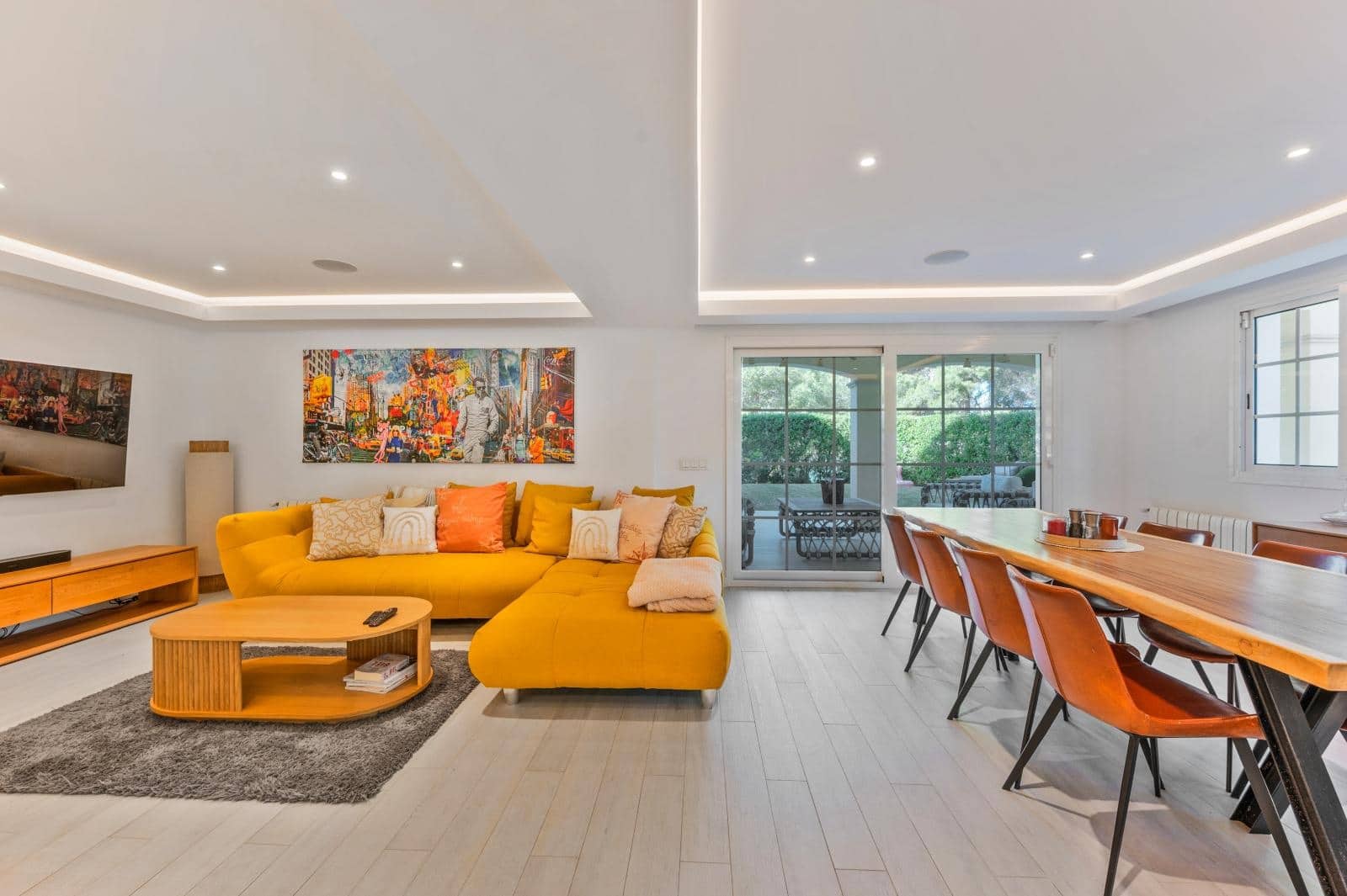 3 slaapkamer Flat te koop in Santa Ponsa met zwembad garage - € 1.395.000 (Ref: 9552362)