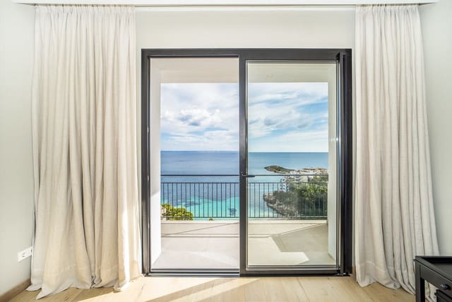 4 sypialnia Penthouse na sprzedaż w Illetas, Calvià z garażem - 5 490 000 € (Ref: 9552364)