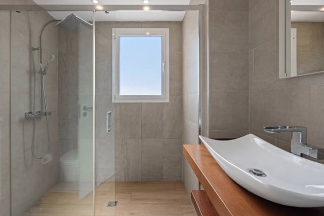 3 quarto Casa em Banda para venda em Santa Ponsa, Calvià com piscina - 1 395 000 € (Ref: 9552365)