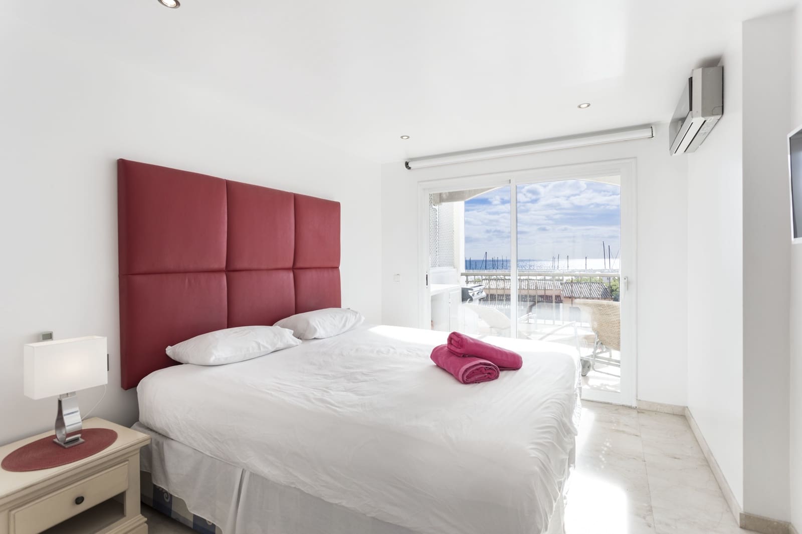 3 soveværelse Lejlighed til salg i Puerto Portals med swimmingpool garage - € 1.495.000 (Ref: 9552367)