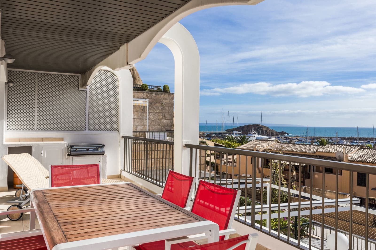 3 soveværelse Lejlighed til salg i Puerto Portals med swimmingpool garage - € 1.495.000 (Ref: 9552367)