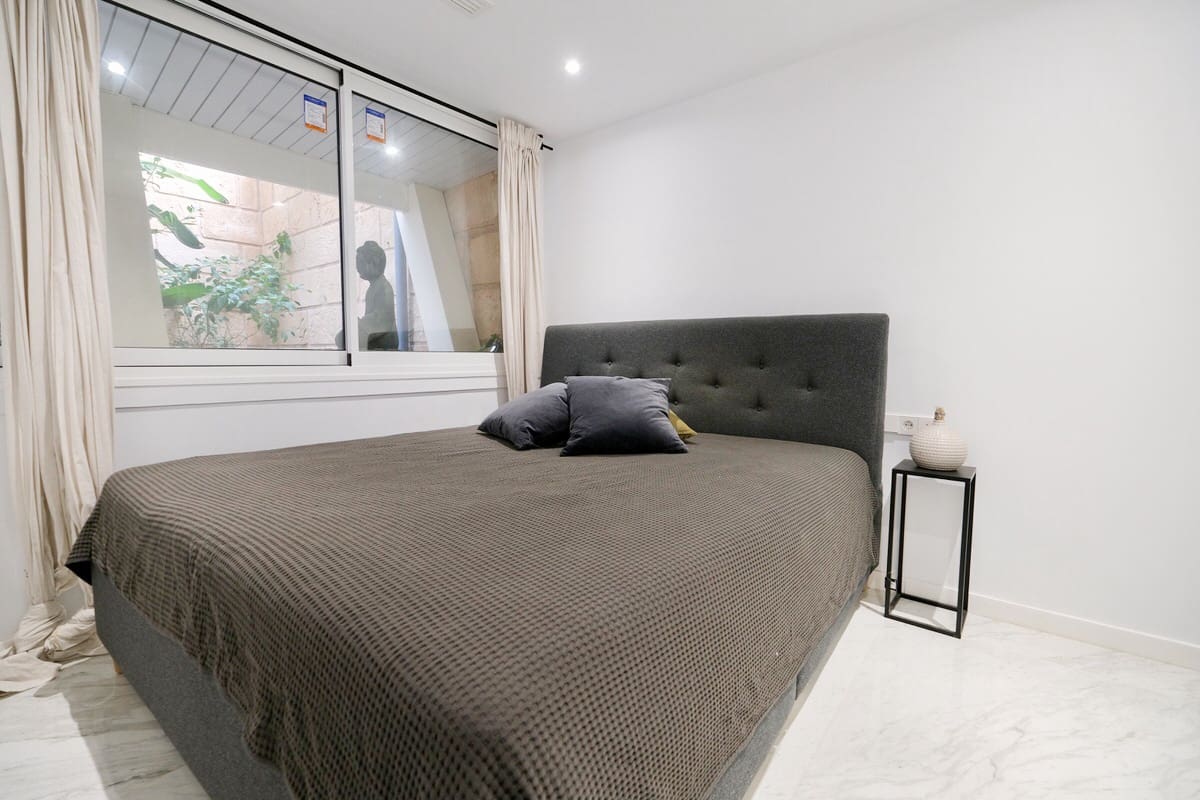 2 soveværelse Lejlighed til salg i Puerto Portals med swimmingpool garage - € 1.100.000 (Ref: 9552369)