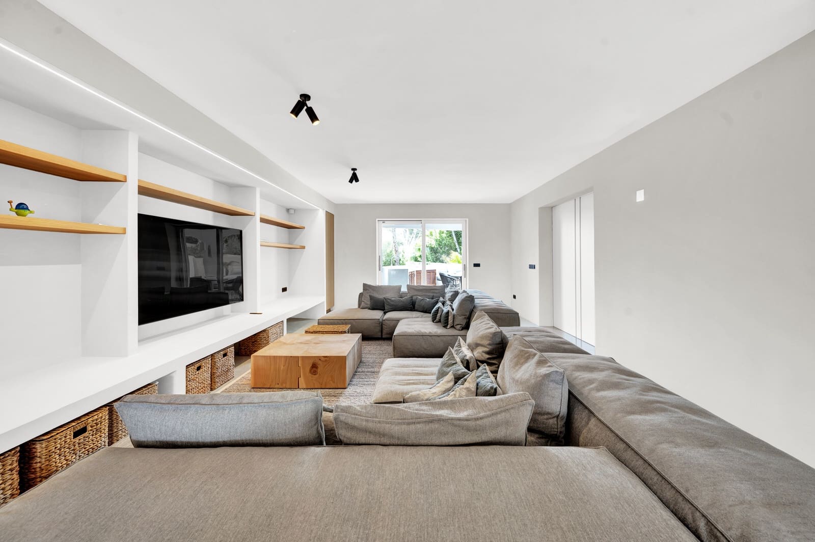 2 sypialnia Mieszkanie na sprzedaż w Costa de la Calma z basenem - 1 795 000 € (Ref: 9552370)