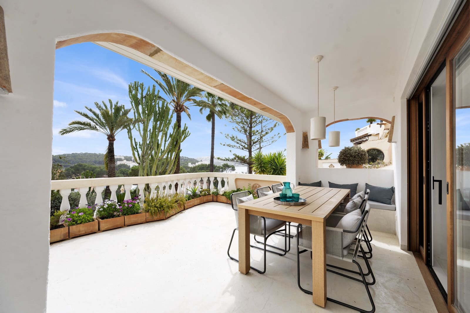 2 sypialnia Mieszkanie na sprzedaż w Costa de la Calma z basenem - 1 795 000 € (Ref: 9552370)