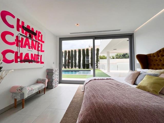 4 sypialnia Willa na sprzedaż w Santa Ponsa, Calvià z basenem garażem - 5 900 000 € (Ref: 9552372)