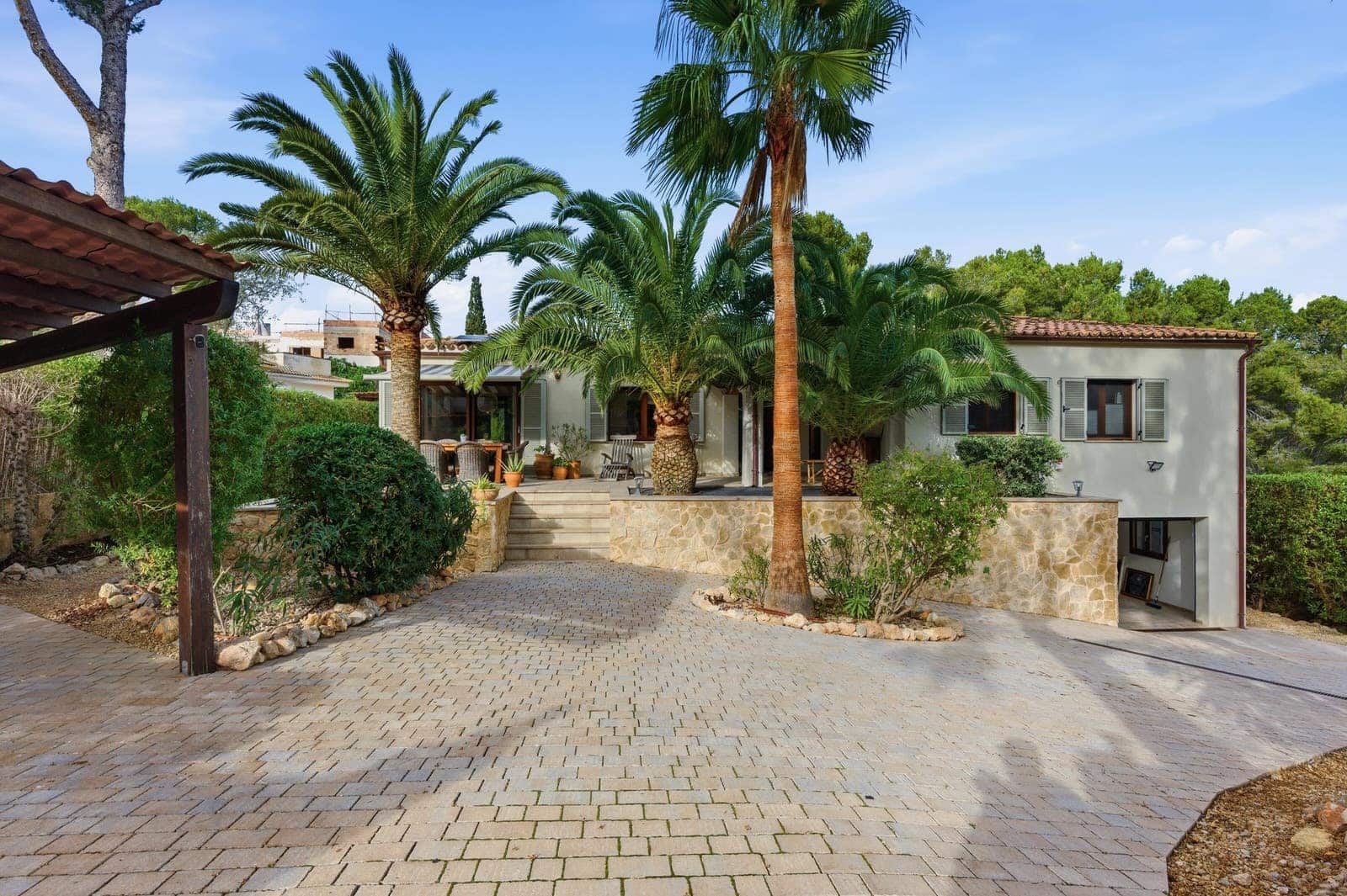 Chalet de 3 habitaciones en Santa Ponsa en venta con piscina garaje - 1.995.000 € (Ref: 9552373)