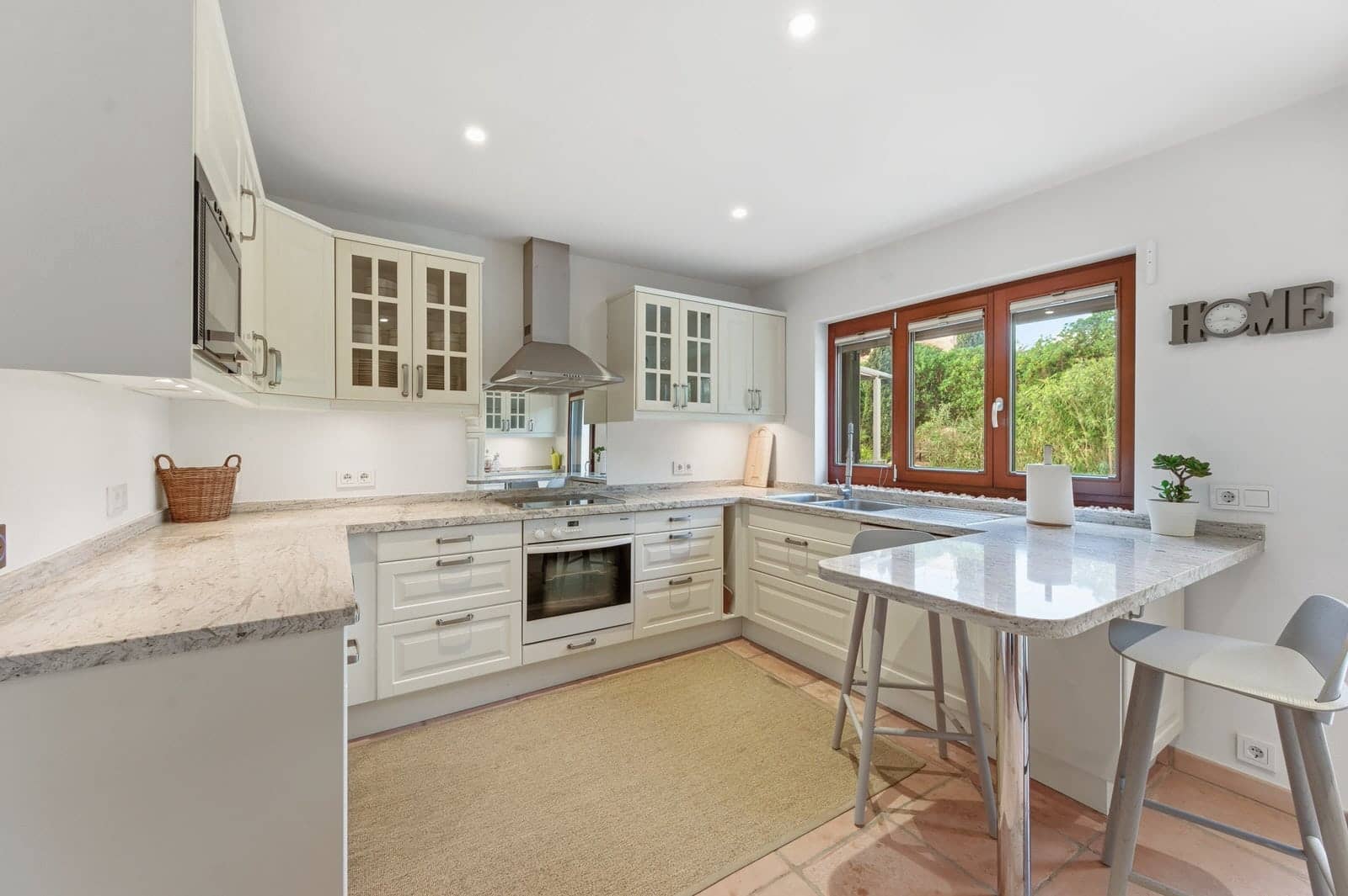 Chalet de 3 habitaciones en Santa Ponsa en venta con piscina garaje - 1.995.000 € (Ref: 9552373)