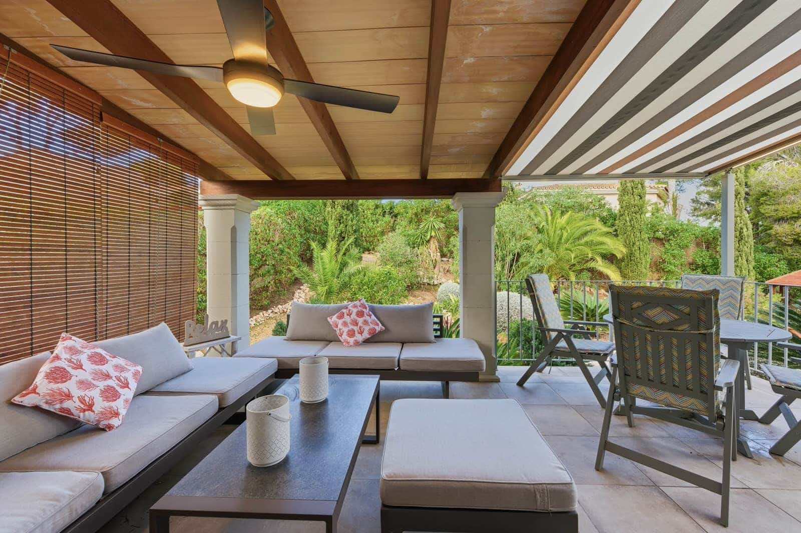 Chalet de 3 habitaciones en Santa Ponsa en venta con piscina garaje - 1.995.000 € (Ref: 9552373)