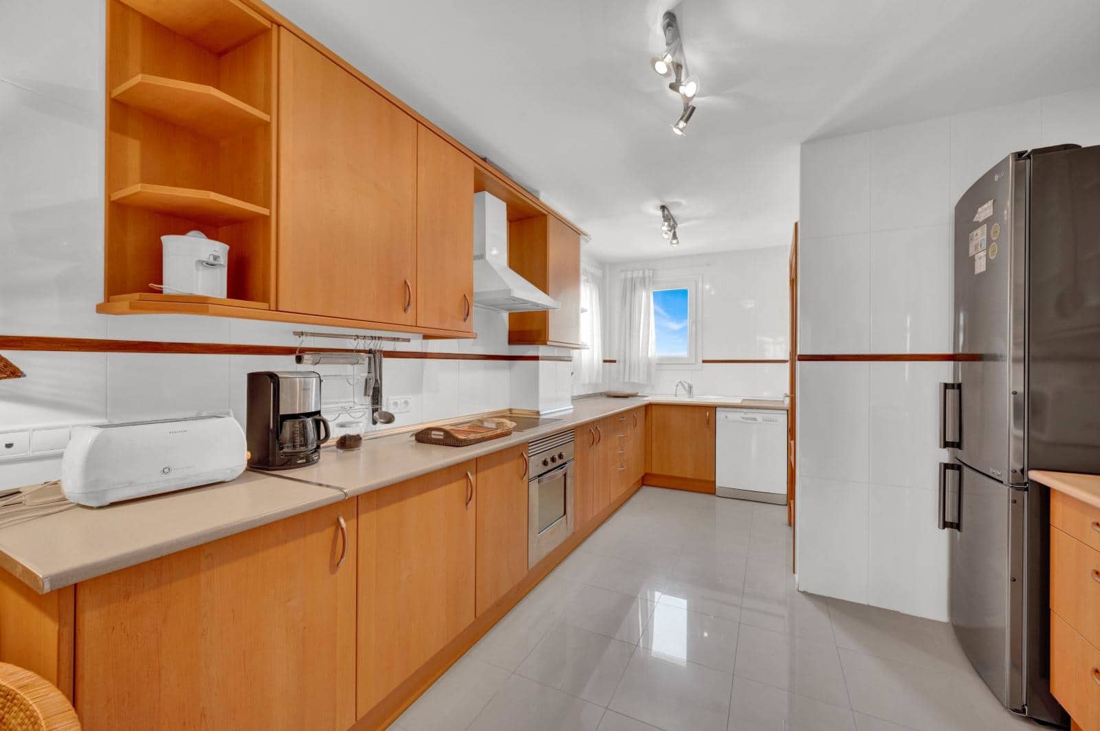 Piso de 3 habitaciones en Santa Ponsa en venta con piscina garaje - 840.000 € (Ref: 9552375)