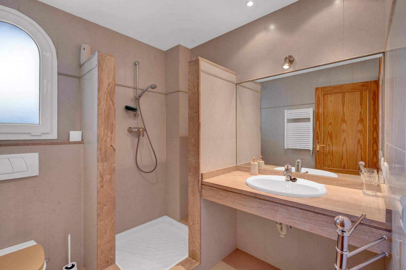 Piso de 3 habitaciones en Santa Ponsa en venta con piscina garaje - 840.000 € (Ref: 9552375)