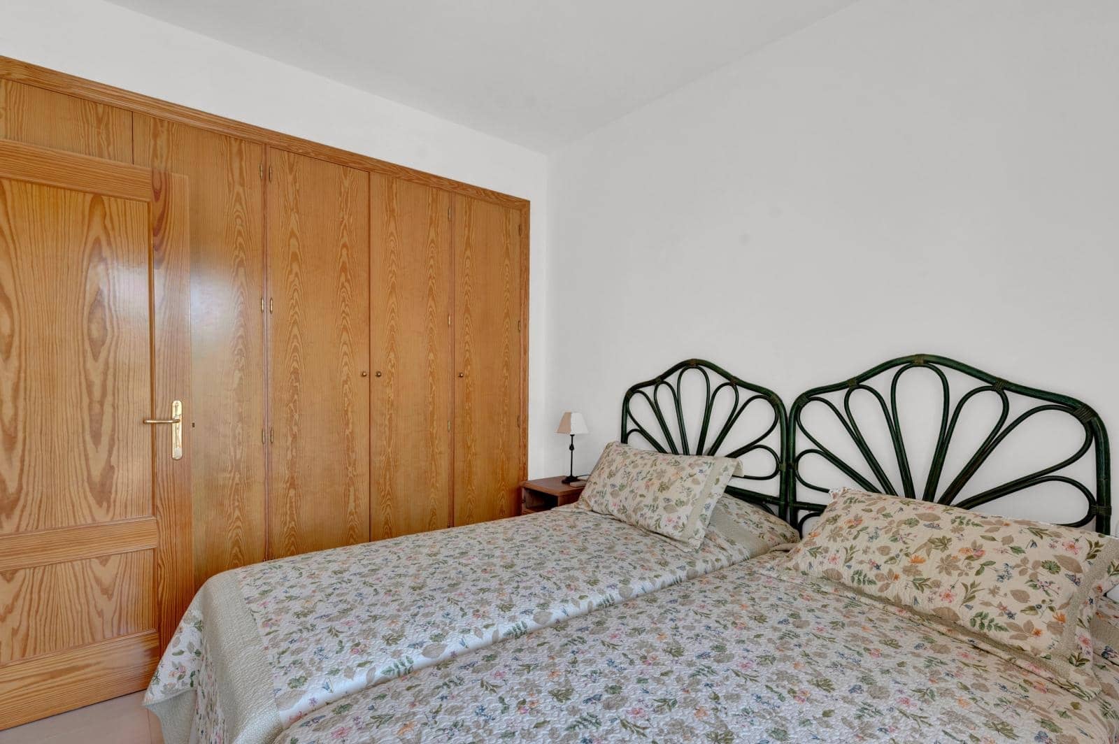 Piso de 3 habitaciones en Santa Ponsa en venta con piscina garaje - 840.000 € (Ref: 9552375)