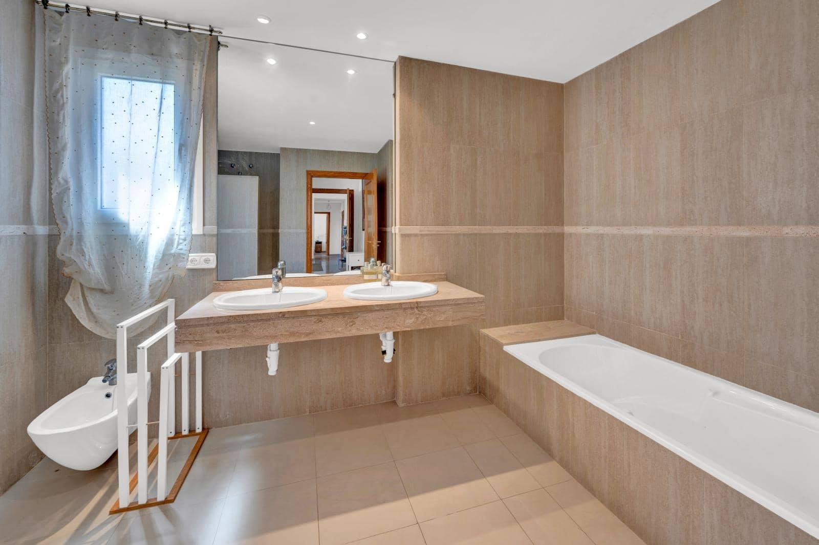 Piso de 3 habitaciones en Santa Ponsa en venta con piscina garaje - 840.000 € (Ref: 9552375)