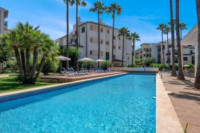 Piso de 3 habitaciones en Santa Ponsa, Calvià en venta con piscina garaje - 840.000 € (Ref: 9552375)