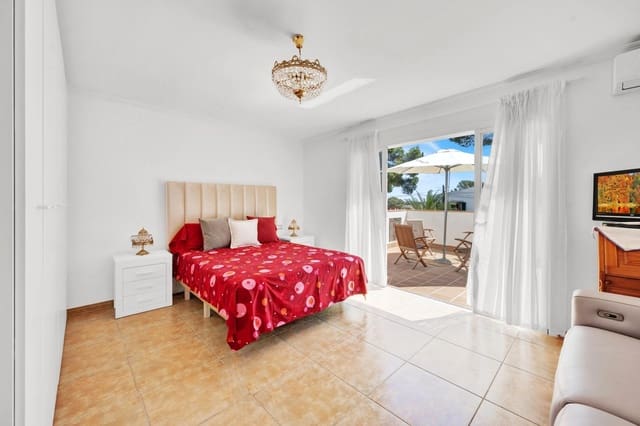 4 soveværelse Villa til salg i El Toro / Port Adriano, Calvià med garage - € 1.150.000 (Ref: 9552377)