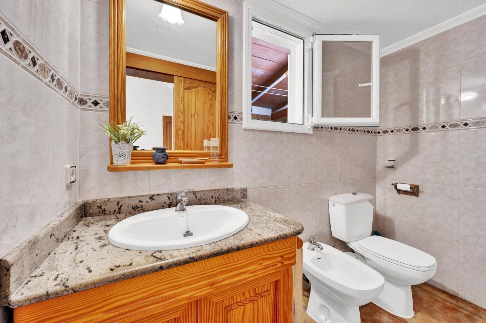 4 soveværelse Villa til salg i El Toro / Port Adriano med garage - € 1.150.000 (Ref: 9552377)