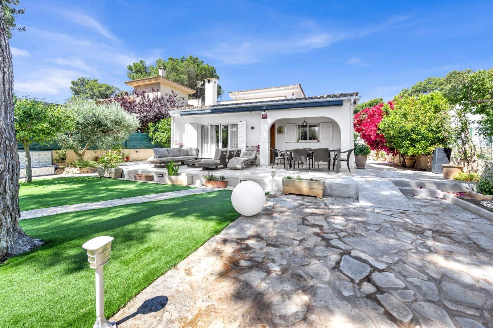 4 soveværelse Villa til salg i El Toro / Port Adriano med garage - € 1.150.000 (Ref: 9552377)