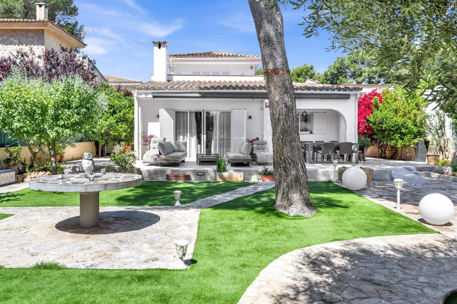 4 soveværelse Villa til salg i El Toro / Port Adriano med garage - € 1.150.000 (Ref: 9552377)