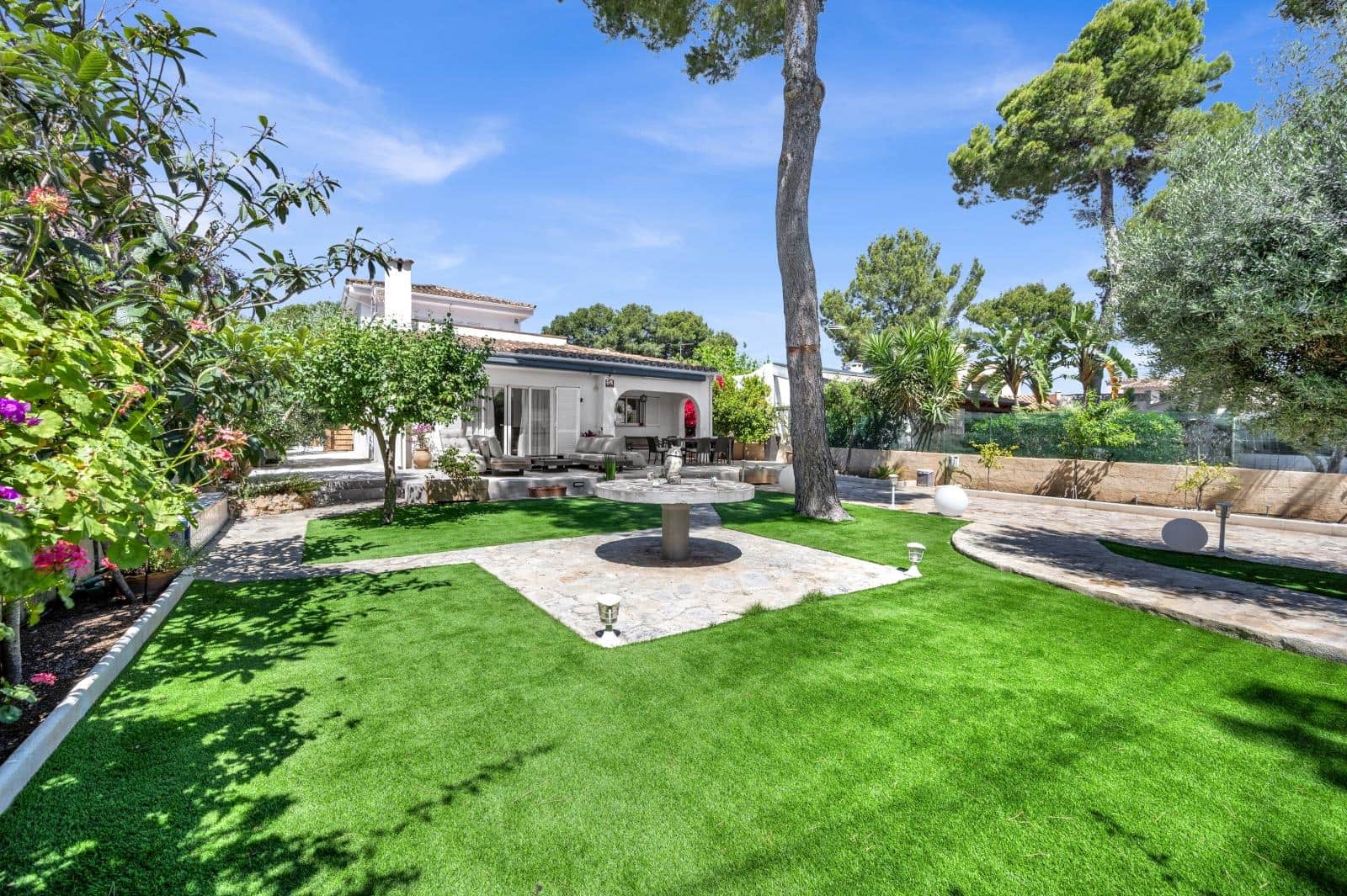 4 soveværelse Villa til salg i El Toro / Port Adriano med garage - € 1.150.000 (Ref: 9552377)